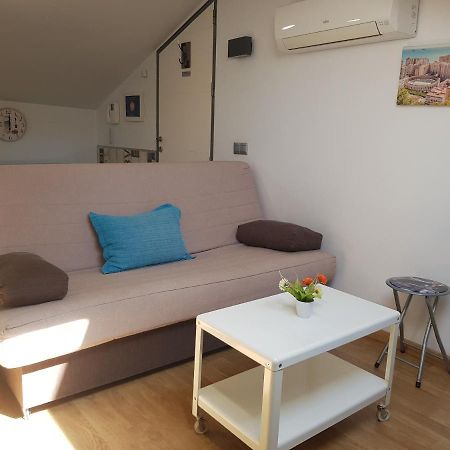 Apartamentos Momas La Casa De Mama Málaga Dış mekan fotoğraf