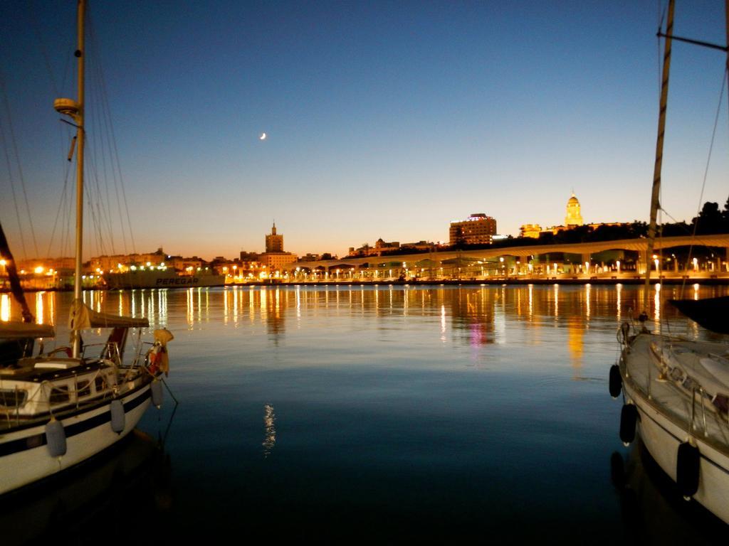 Apartamentos Momas La Casa De Mama Málaga Dış mekan fotoğraf